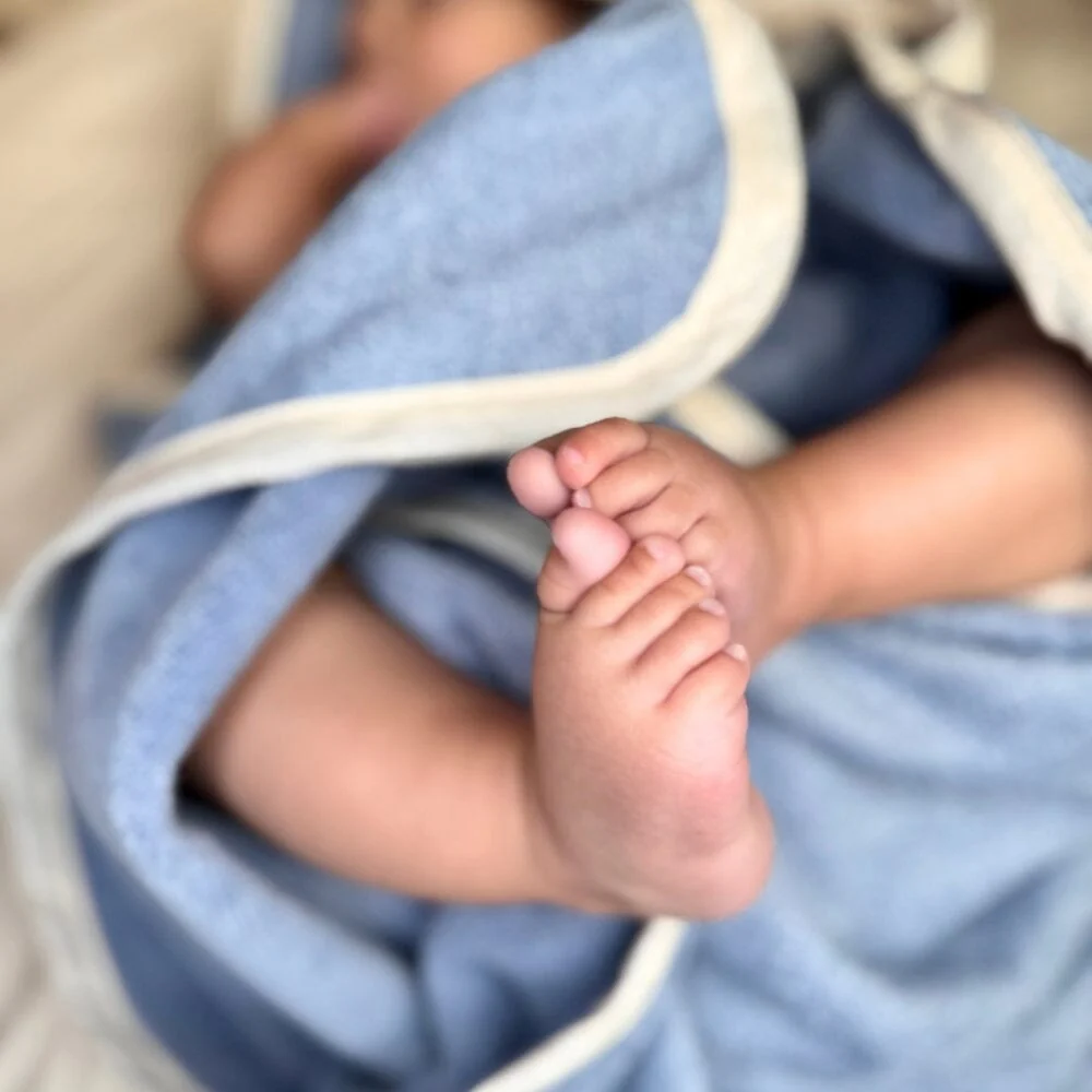 Cape de bain bébé personnalisable - Angèle – Image 4