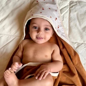 Cape de bain bébé personnalisée - Noisette