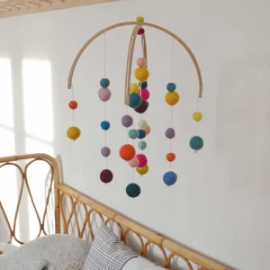 Mobile Montessori coloré