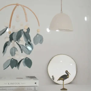 Mobile Montessori Vert & Blanc